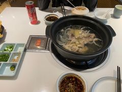 -东椰·海南椰子鸡火锅(朝阳门店)