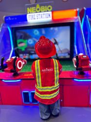 -奈尔宝家庭中心·亲子早教·派对餐厅(北京东坝万达店)