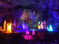 -泰安地下龙宫景区