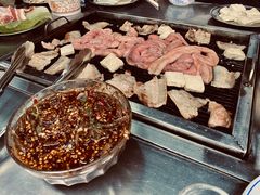 -邛海景风特色火盆烧烤店·烤串(月色风情小镇店)