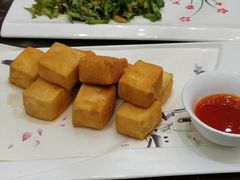 -南京悦客假日酒店