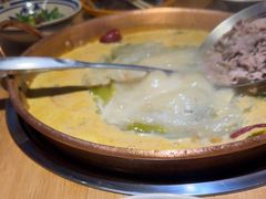 -洱火云南酸菜牛肉火锅(石景山当代商城店)