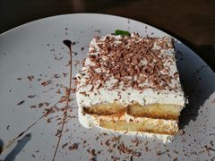 经典意式提拉米苏配纯手工冰淇淋-CASANOVA西餐厅(海信广场店)