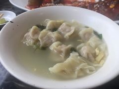 虾肉小馄饨-王家沙点心店(南京西路总店)