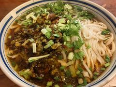 -矮子粉店1985·长沙米粉(湘春路店)