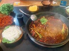 -重庆故事姊妹老火锅(财经学院店)