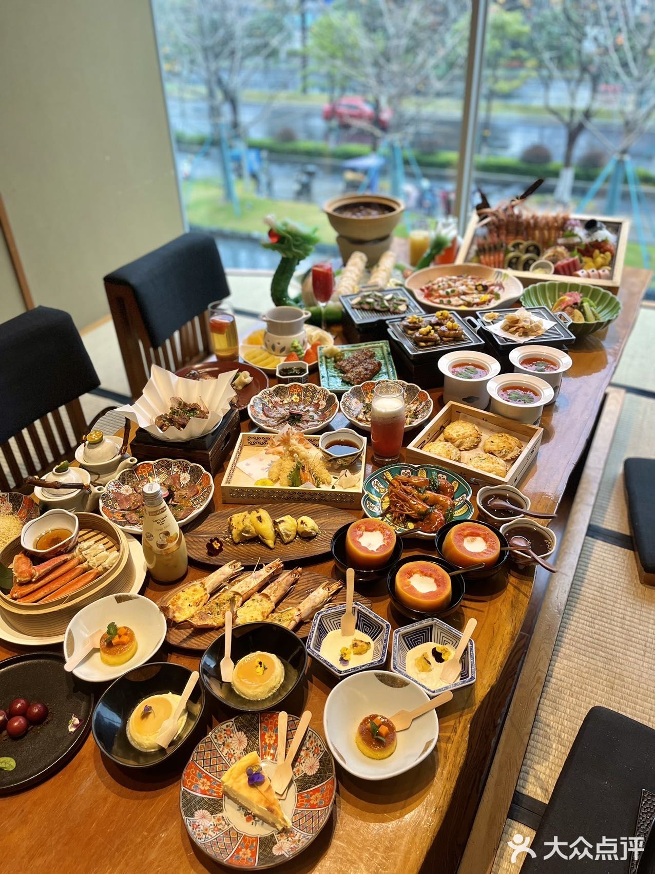 民心路280号平安金融中心悦坊商场4楼401