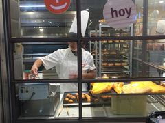 面包甜点陈列柜-面包新语(滨湖万达店)