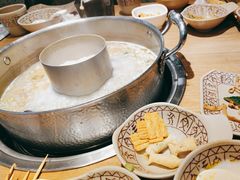 -江小渔鲜鱼火锅(冠亚星城店)
