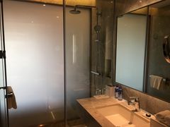 -珠海拱北口岸富华里中海雅高铂尔曼酒店