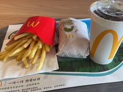 -麦当劳(南汇车市店)