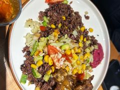 -POKEE VIA&Brunch·维娅(重庆来福士店)