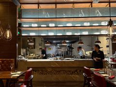 -恰餐厅及酒吧 CHAR Bar & Grill (北京丽都皇冠假日店)