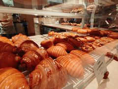 -VERIE BAKEHOUSE