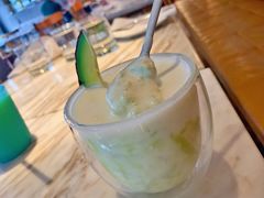 牛油果酸奶-the rug 飞毯 (朝阳公园店)