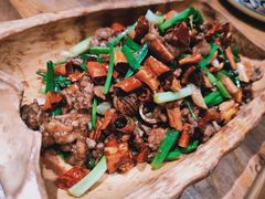 普洱小炒黑山羊-老滇山寨•云南特色菜•地方菜•民族风情歌舞表演(金碧店)