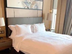 -天津梅江中心皇冠假日酒店