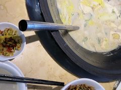 -陈大锅·岳阳鱼馆·地道岳阳菜(美食街店)