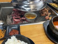 牛肋条-肉甲韩国木炭烤肉(新壹街1店)
