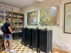 -吐斯廉屠杀博物馆