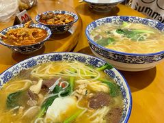 -邱芳粉店(迎宾大道旗舰店)