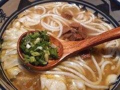-鑫花溪牛肉米粉(东环大润发店)