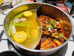 秘制鲜牛腩鸳鸯锅-今日炊牛·潮汕牛肉火锅(华采天地店)