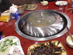 -哈尔滨东北铁锅炖(都督街店)