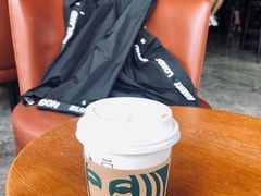 红茶拿铁-星巴克臻选(成都太古里店)