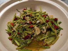 -侬佳蒸菜馆(听潮店)