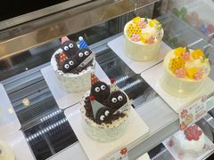 -花花卷卷·鲜食蛋糕(静安久光百货店)