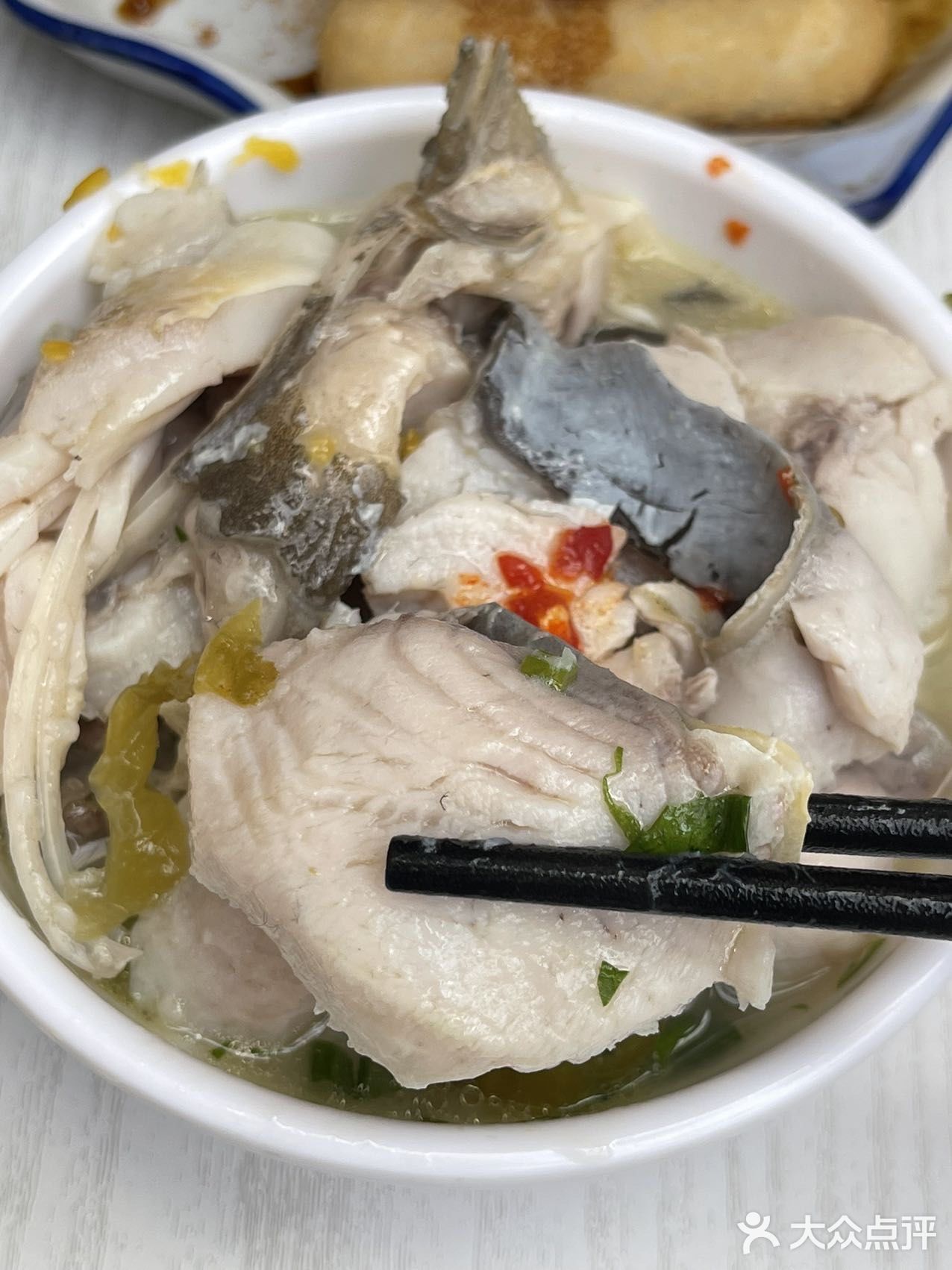 来青城山必吃的酸汤鱼给真是给人香迷糊了