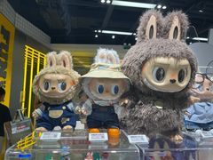 -泡泡玛特POPMART(上海环球港店)