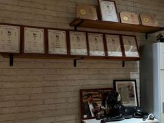 -麦落精酿啤酒餐吧(先农大院店)
