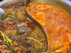 -沸炉重庆老火锅(军事博物馆店)