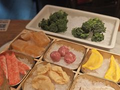 -尚尚仙·酸汤猪手·猪肚鸡火锅(华联万柳购物中心店)