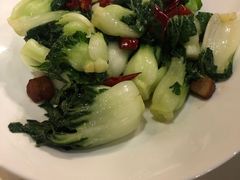 脆哨炒小白菜-泓0871臻选云南菜·味庄