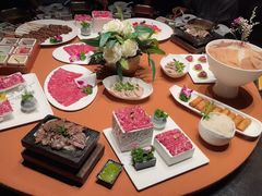-左庭右院鲜牛肉火锅黑金店(陆家嘴中心店)