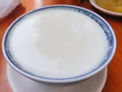 热姜撞奶-周大娘牛乳(旧寨古村总店)