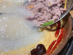 -洱火云南酸菜牛肉火锅(石景山当代商城店)