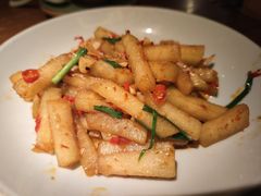 酸冬瓜炒莲藕尖-吃饭皇帝大土家民族菜(正大广场店)