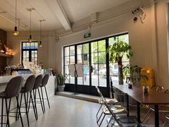 -Fridi Patisserie Cafe