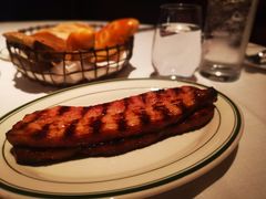 -Wolfgang’s Steakhouse 沃夫冈牛排馆(上海白玉兰广场店)