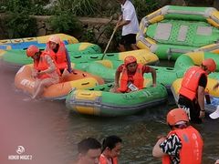 -雅鲁激流探险漂流