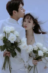 -挪娅婚纱摄影皇家会所