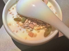 -伴山牛贵州黄牛肉火锅·苗疆非遗艺术餐厅(上海首店)