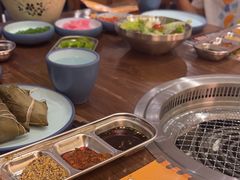 -明洞阿姨·韩式酱蟹烤肉·创意料理(三元桥店)