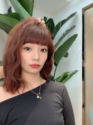 -BULB STUDIO 巴柏明星发型工作室