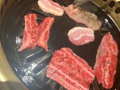 -炼火烤肉店