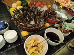 -圣丰索菲特·2 On 988 Café 自助餐厅